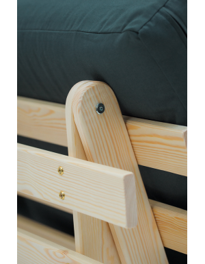 The Single Scandi is made using a jig, so all the pieces fit together neatly. 