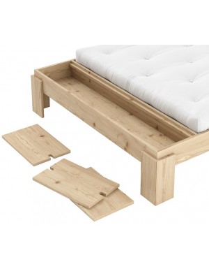 Handy storage bench at foot of Layers bed